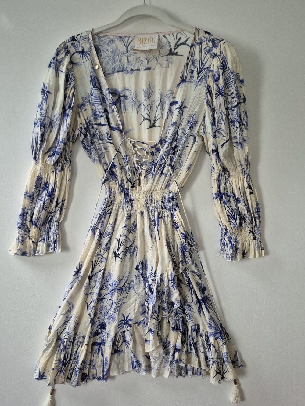 Bizuu Blue/Cream Print Wrap Dress